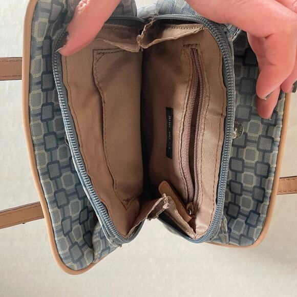 Nine West Geometric Print Blue/Ivory Fabric Mini Bag/Wallet/Purse, Retro, Y2K - Picture 4 of 9